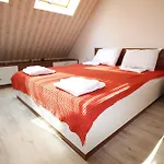 Lilly Apartmán *