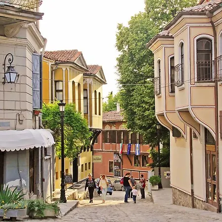 Lilly Plovdiv